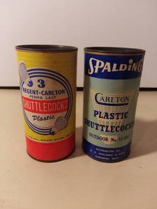 lot 3091 image: 2 Cans of Vintage Shuttlecocks