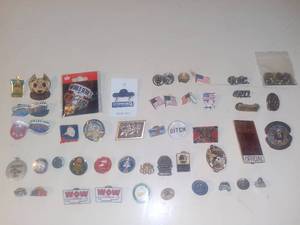 lot 3117 image: Lot of Collectible Pins
