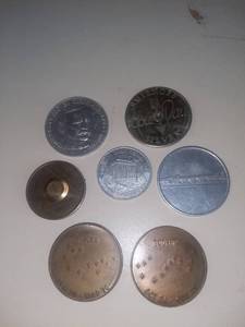 lot 3122 image: Lot of 7 Vintage Tokens