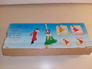 lot 3154 image: Good Luck Kitchen Witch Set