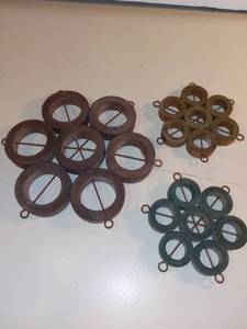 lot 3168 image: Mid Century Aarikka Geometric Wood Trivets