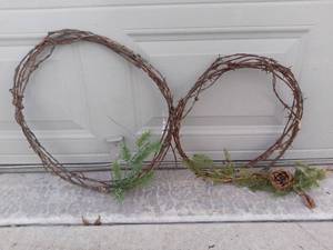 lot 3181 image: 2 Barbed Wire Wreaths