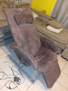 lot 3187 image: Homedics Shiatsu Massage Chair