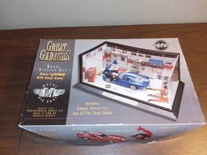 lot 2014 image: Great Garages Model Display Kit Dodge Viper