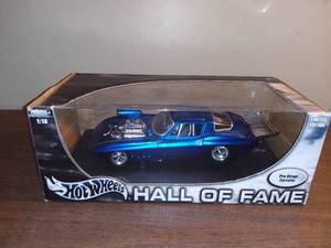 lot 2026 image: Hot Wheels Hall Of Fame 118 - 2003 Pro Street Corvette - Limited Edition -
