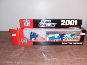lot 2028 image: NFL Team Collectible Miami Dolphins Tractor Trailer