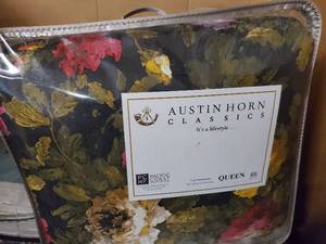 lot 9647 image: Austin Horn Classics Queen