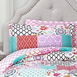 lot 9673 image: Brookdale Patchwork 7-Pc. FullQueen Comforter Set Bedding