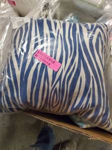 lot 9772 image: 18x18 In. Wood Stripe Geometric Pillow