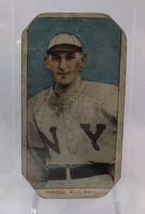 lot 1012 image: Original 1909-11 T206 Buck Herzog New York Giants National League Piedmont Back Baseball Card - Over 110 Years Old