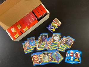 lot 1162 image: 16 Box Sets of 1987 Fleer Limited Edition Baseball Superstars