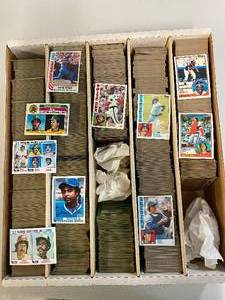 lot 1188 image: 5000ct Unsearched Box of Topps Baseball Cards  1982 1983 1984