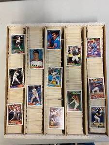 lot 1191 image: 5000ct Unsearched Box of 1992 Topps Baseball Cards