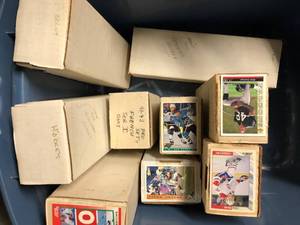 lot 1148 image: Tub Full of Several Thousand Hockey & Football Cards