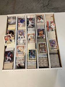 lot 1229 image: 5000ct Box of Mainly Modern Baseball Cards