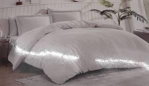 lot 1337 image: BRIELLE HOME Queen Size Comforter Set ,Pierce