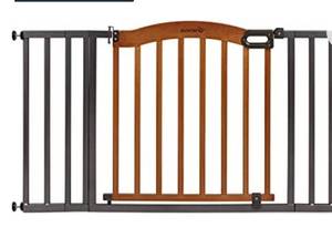 lot 1461 image: Summer Decorative Wood & Metal Safety Baby Gate, New Zealand Pine Wood and a Slate Metal Finish - 32�� Tall, Fits Openings up to 36�� to 60�� Wide USED