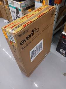 lot 1502 image: Evenflo Versatile Play Space M#23012248