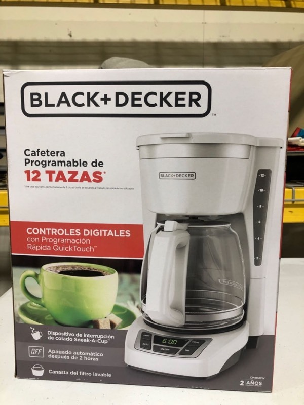 BLACK+DECKER 12-Cup* Programmable Coffeemaker, White, CM1160W 