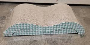 lot 6564 image: Cat Scratching Pads