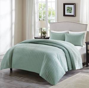 lot 16611 image: Comfort Spaces Kienna Quilt Set-Luxury Double Sided Stitching Design All Season, Lightweight, Coverlet Bedspread Bedding, Matching Shams, KingCal King(104x90), Seafoam
