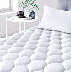 lot 16706 image: Leafbay Mattress Pad for Queen Size Bed, Queen Mattress Pad