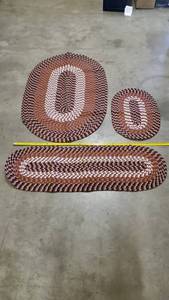 lot 16714 image: Set of 3 Rugs