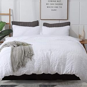 lot 2873 image: King Size White Duvet Cover