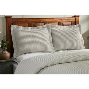 lot 2912 image: Better Trends 10x10 100% Cotton Blanket