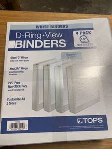 lot 29665 image: White Binders D-Ring View Binders 4 pack 1.5��