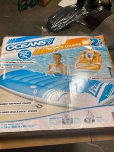 lot 29684 image: Oceans7 Tropics Lounge Swim Floatation Devices 2 Pack Brand