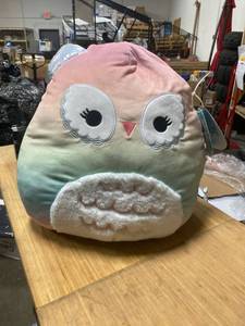 lot 29707 image: Original Squishmallows Bitta