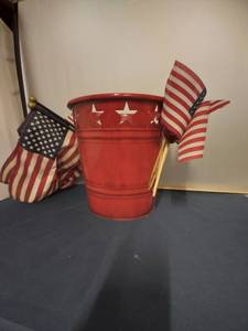 lot 106 image: Patriotic Decorative Metal Bucket with Flags