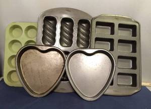 lot 119 image: Assorted Baking Pans Lot #1