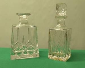 lot 127 image: Crystal Glass Whiskey Decanters