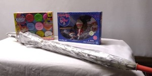 lot 144 image: Childrens Kiddy Dough, Littlest Pet Shop Toy and a Clear Umbrella