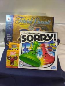 lot 153 image: Trivial Pursuit, Sorry and 2 Fidget Spinners (not sure if games are complete)