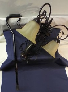 lot 158 image: Hanging Swag Light and Adjustable Cane
