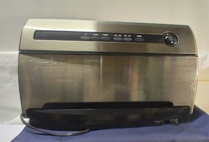 lot 175 image: Foodsaver V3835 (has plastic and does work) and Crisper Pan