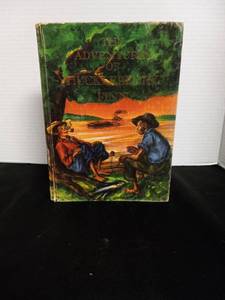 lot 3 image: 1982 Printing of Huckleberry Finn