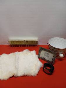 lot 39 image: Home Decor including sports themed 4x6 frame, Golf Bucket 16w Belt and small fur