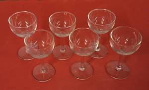 lot 68 image: Set of 6 Wine Glasses, 5 Tall