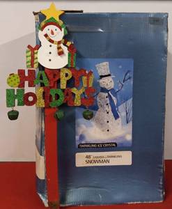 lot 69 image: 48 Lighted & Twinkling Snowman & Yard Dcor