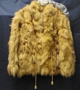 lot 276 image: Beautiful, Silk Lined, Ladies Fur Coat, no size but fits like a medium