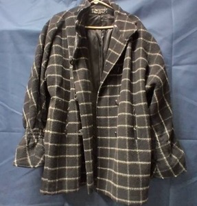 lot 280 image: Ladies 100% Wool, Black and White Plaid Coat, Size 15