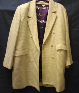 lot 284 image: Womens Shiny Purple Blouse and Cream Colored Coat