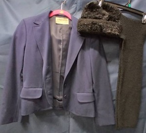 lot 289 image: Ladies Size 10 Dress Jacket and Fuzzy HatScarf