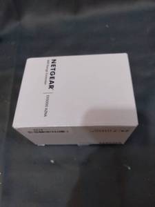 lot 25117 image: NETGEAR WiFi Range Extender EX5000