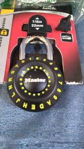 lot 25122 image: Master Lock 1590D Combination Lock