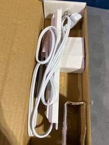 lot 25208 image: Ultrapro 10in. Led Fixture, Under Cabinet Light, 2700k Warm White, 340 Lumens,